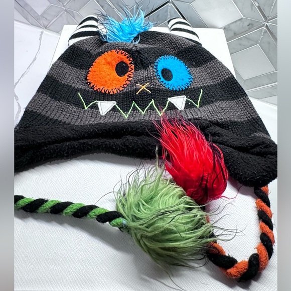 Kids Monster Beanie - Picture 2 of 5